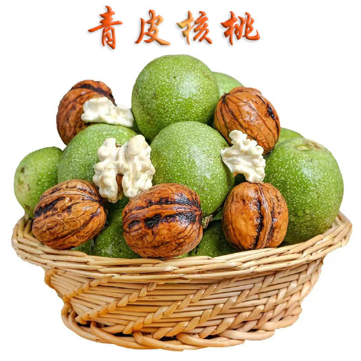 汾阳市鲜核桃青皮核桃带皮新鲜湿核桃薄皮大核桃批发