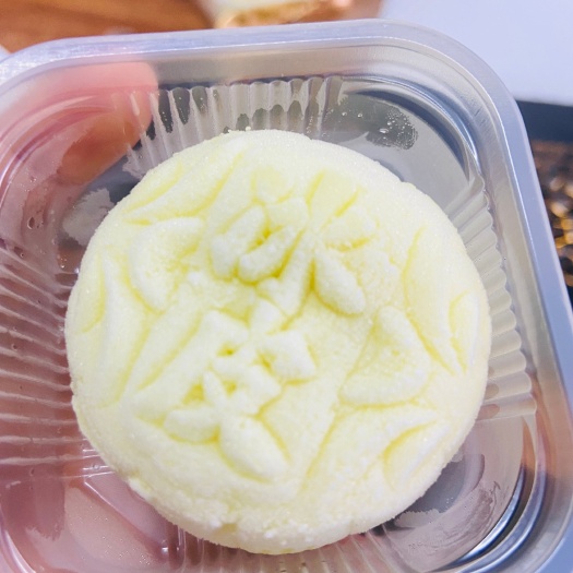 广州榴莲冰皮月饼 厂家直销 60g一个 香味浓郁