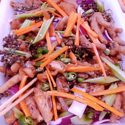 昆明藤椒鸡脚