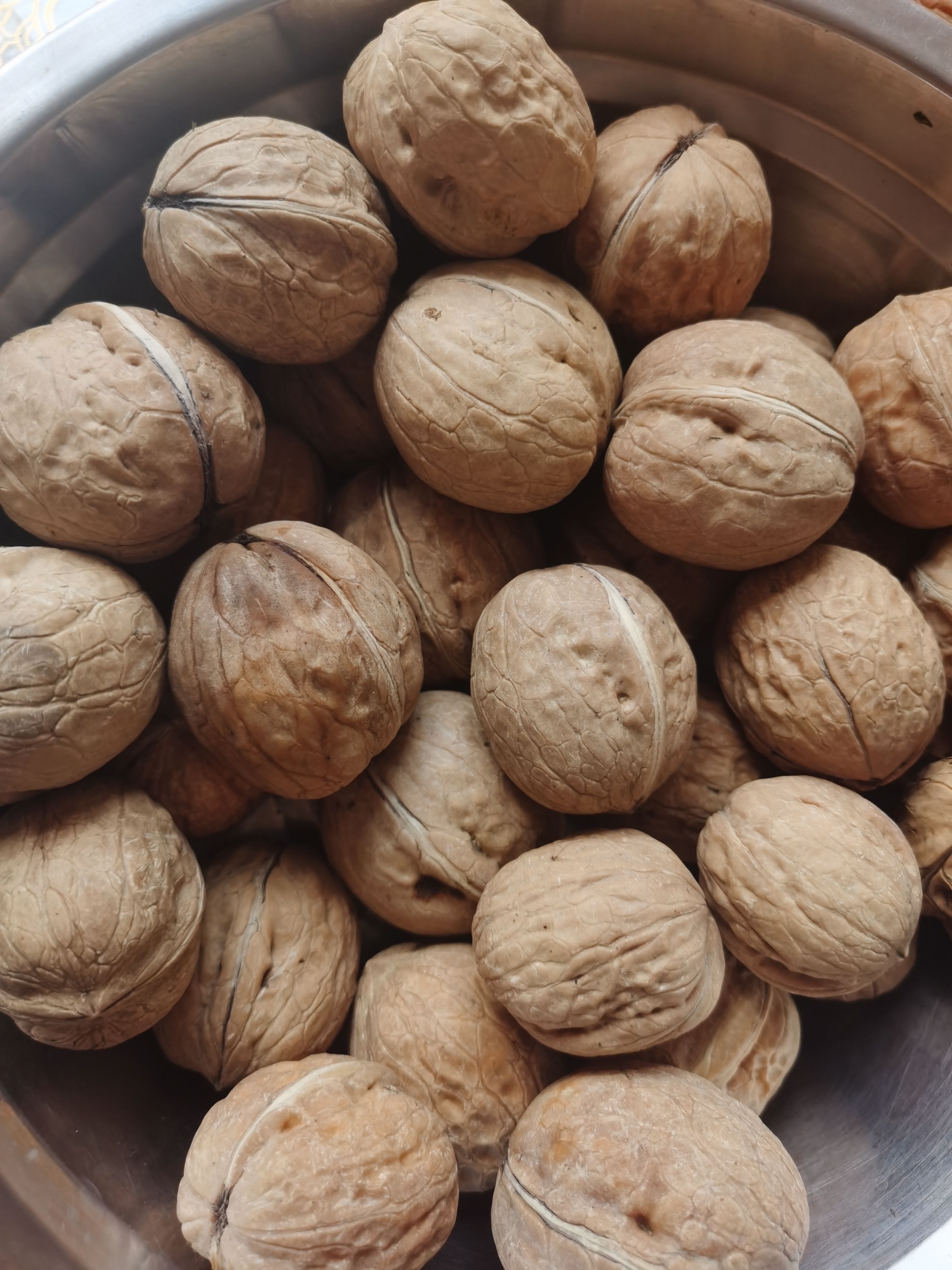 新鲜核桃褪皮核桃净果核桃鲜核桃