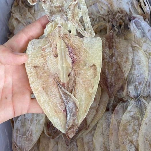 南澳县A3烧烤鱿鱼干35-40个生晒 焖肉，爆炒，蒸，油爆都好香