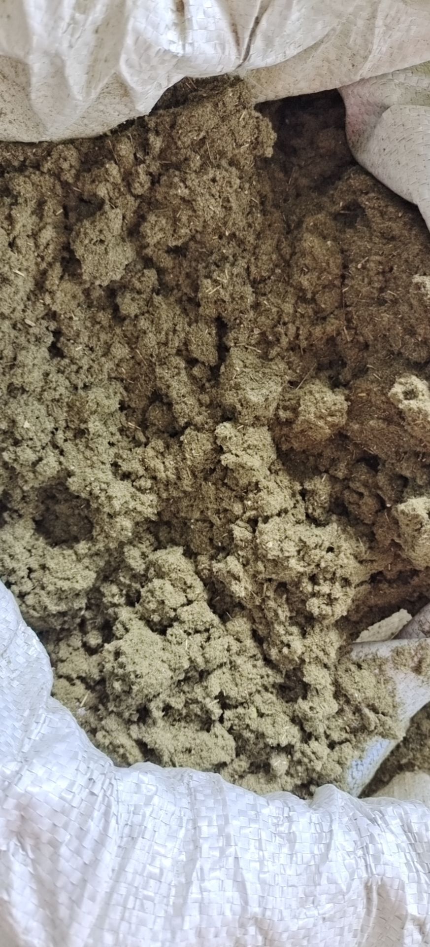 常年加工定做艾绒  艾条需要的联系  谢谢！
