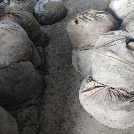 杭州养殖场自产纯羊粪有机肥自然堆放发酵腐熟