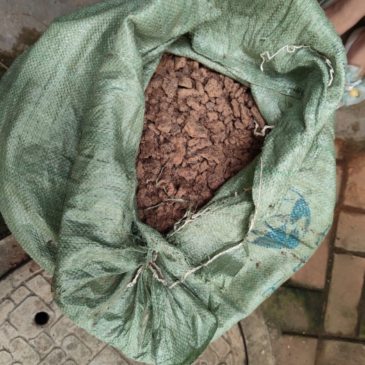 昆明工厂倒闭，正宗广西山茶麸，600/吨，最后几顿超低价处理了