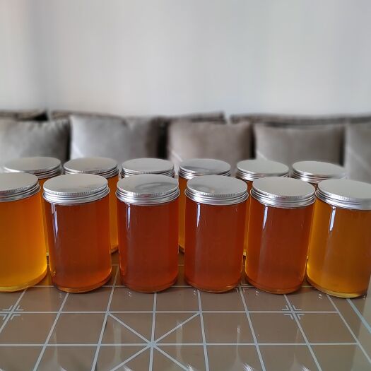 安仁县大山里面的蜂蜜，一年只取一次蜜，食品！
