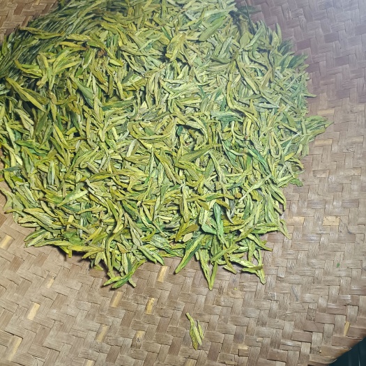 自家种，自己摘，自己炒龙井茶