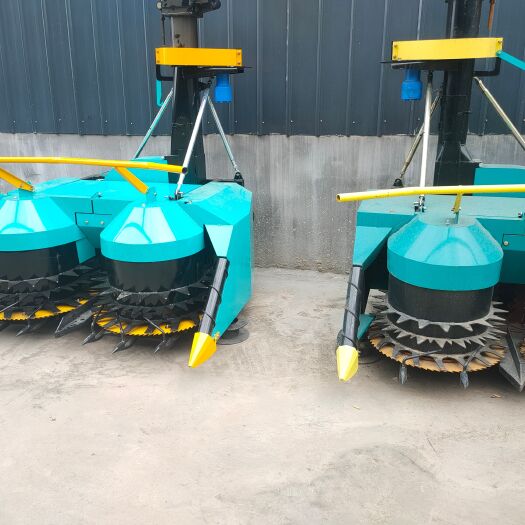 郓城县100马力青储机加工完成在试车，