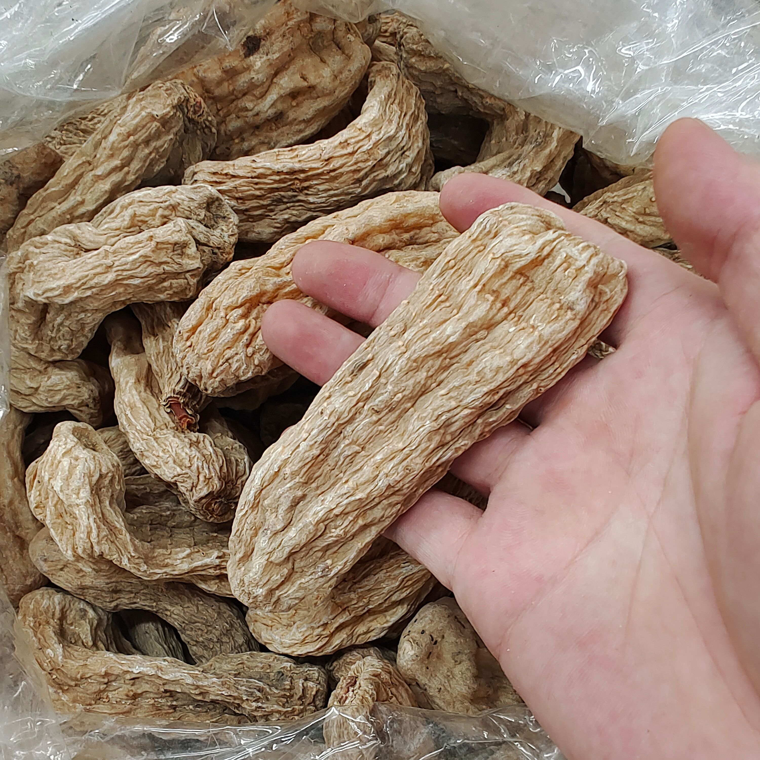 云南昭通天麻7个/斤特大无硫可切片磨粉批发、一件代发