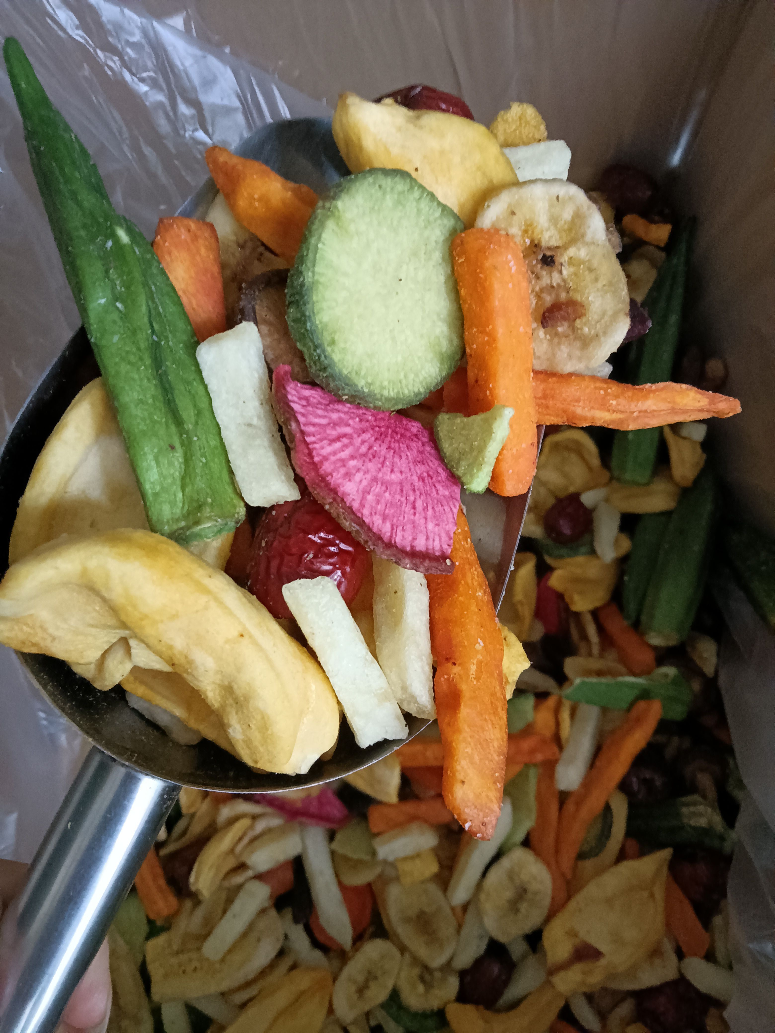 12种果蔬脆什锦干果罐装/袋装/散装休闲零食，批发一件代发