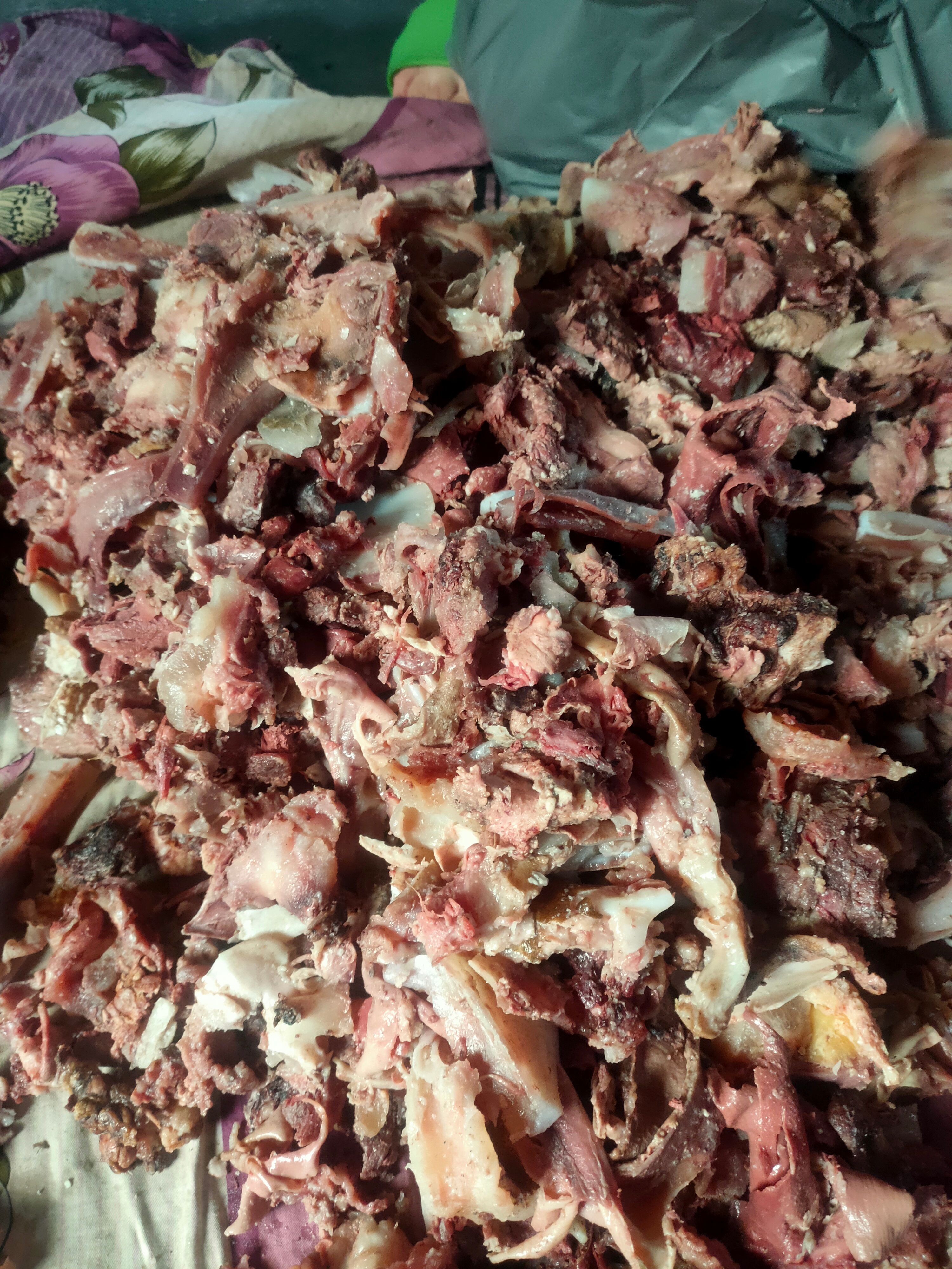 牛肉肉剔骨碎肉