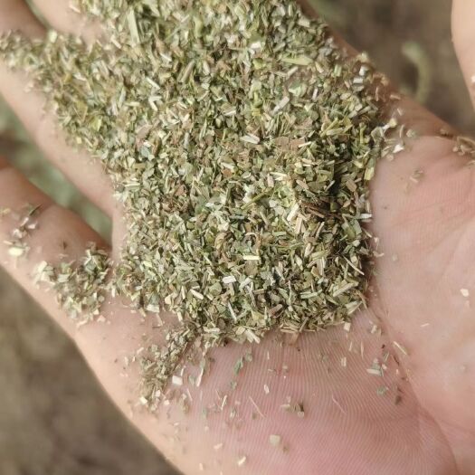 正阳县2022年花生秧草粉，颗粒，中小草