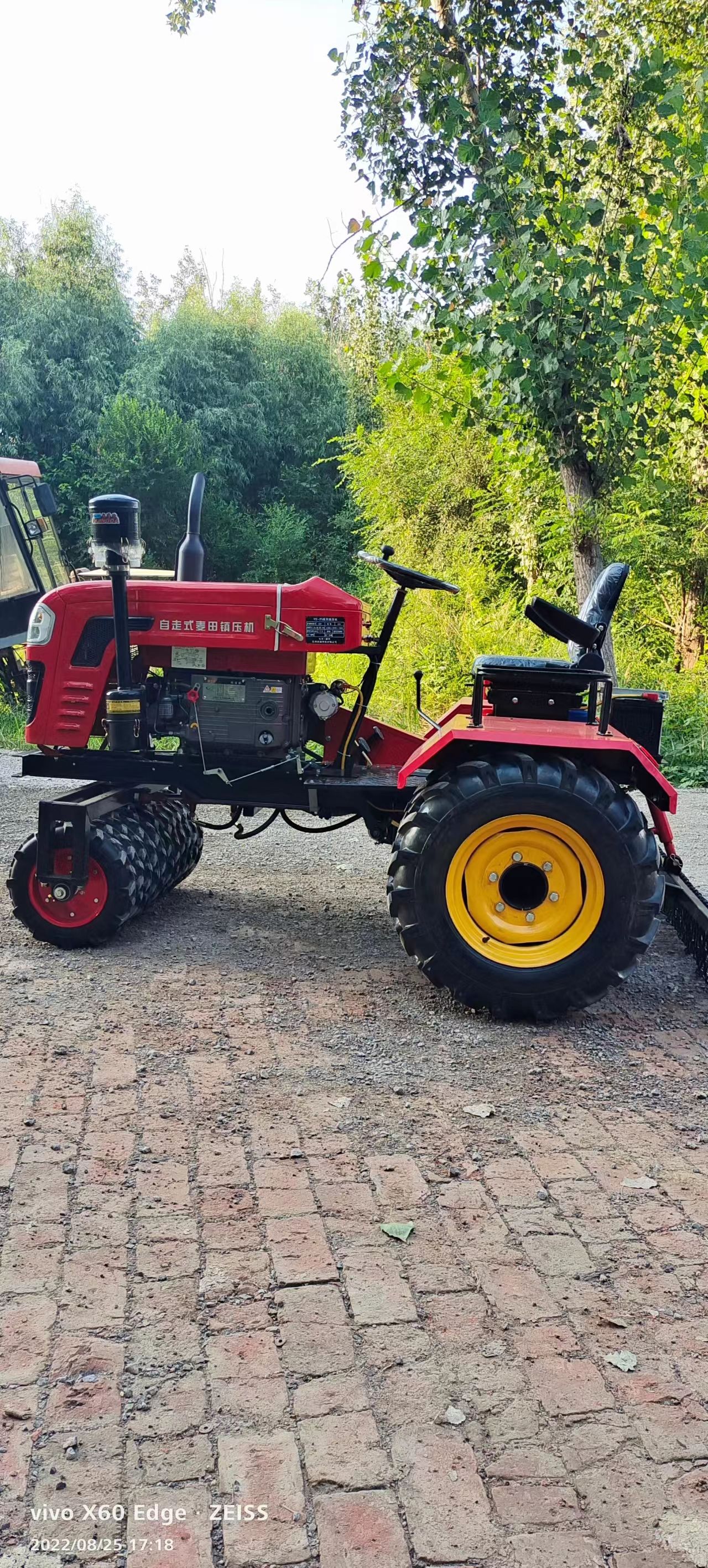 小麦播后压地机