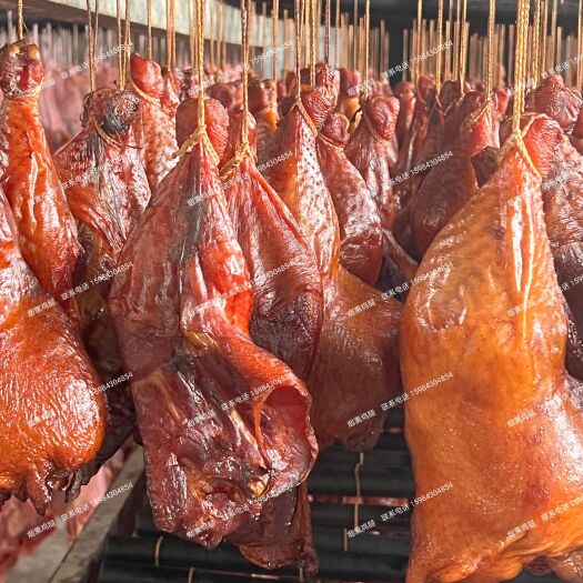 青神县腊鸡腿 、烟熏火鸡腿、老鸡腿、四川特产柴火腊肉地摊热卖