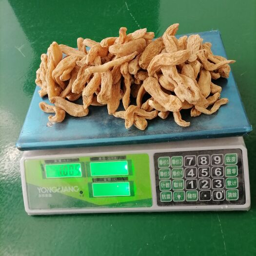 鲁甸县云南昭通小草坝四级干天麻。