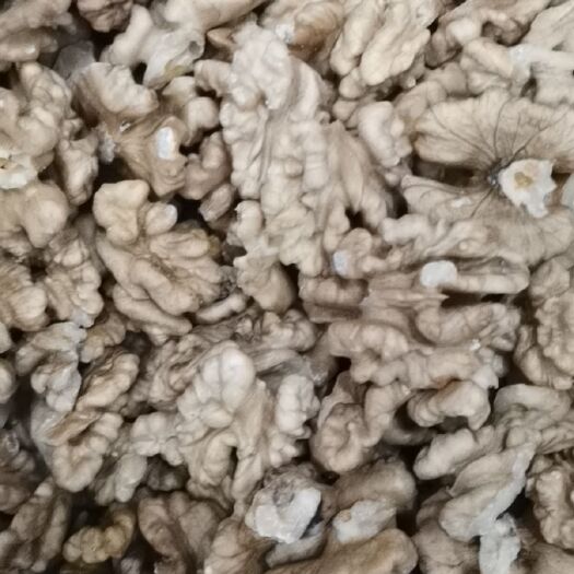 会泽县大树核桃，大山上的美味