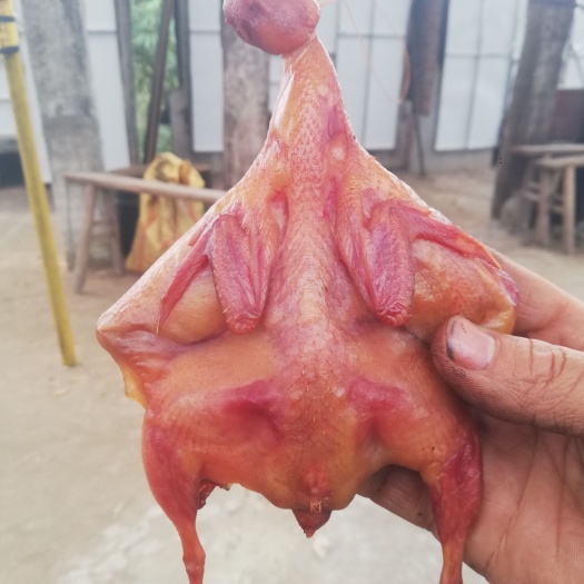 成都烟熏鹌鹑       味道正宗