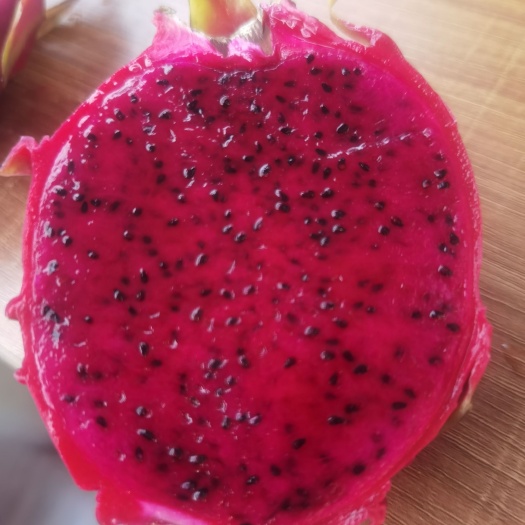 湛江红心火龙果，细粒超甜，