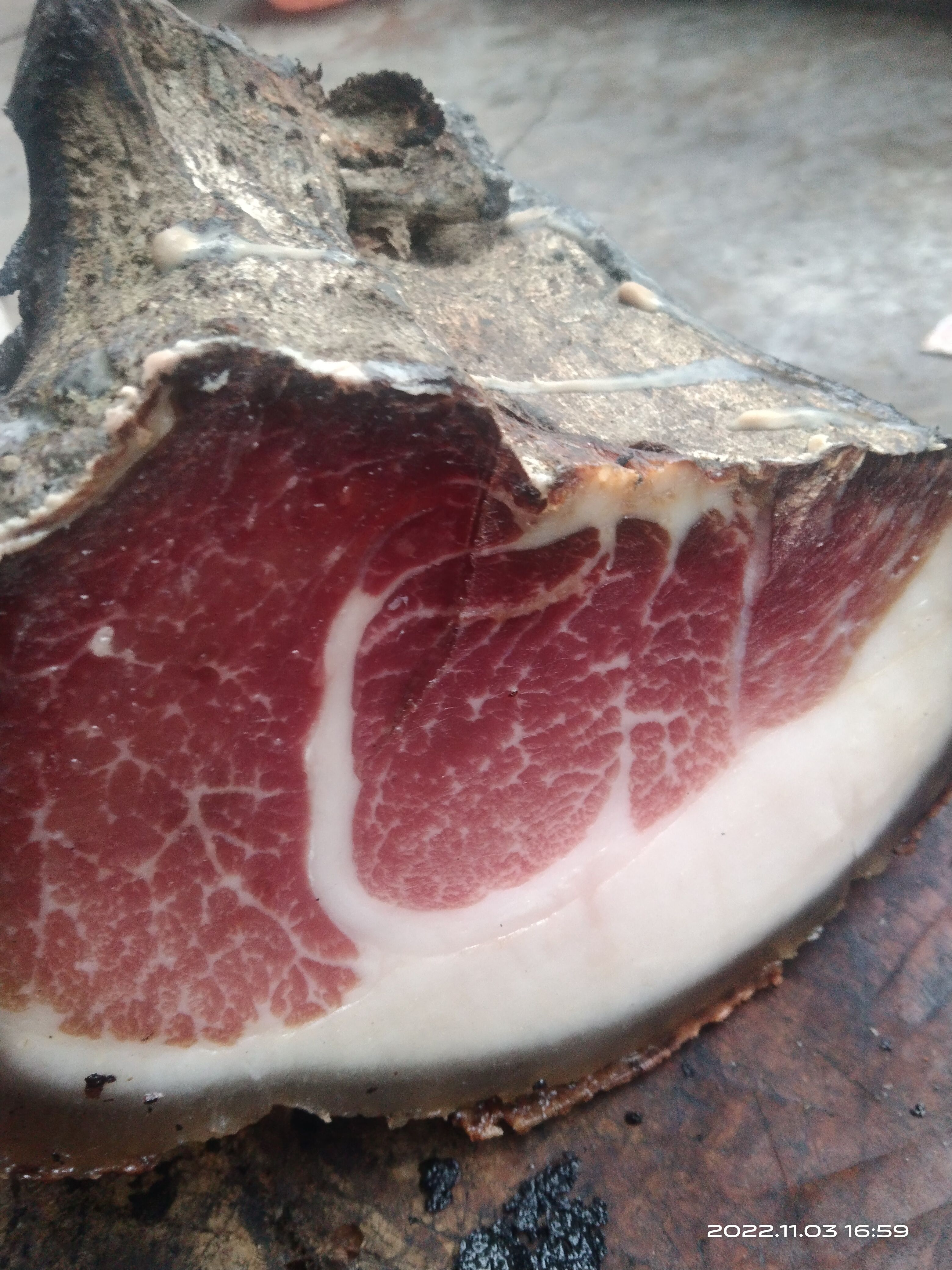 腊猪脚  腊肉，腊猪蹄
