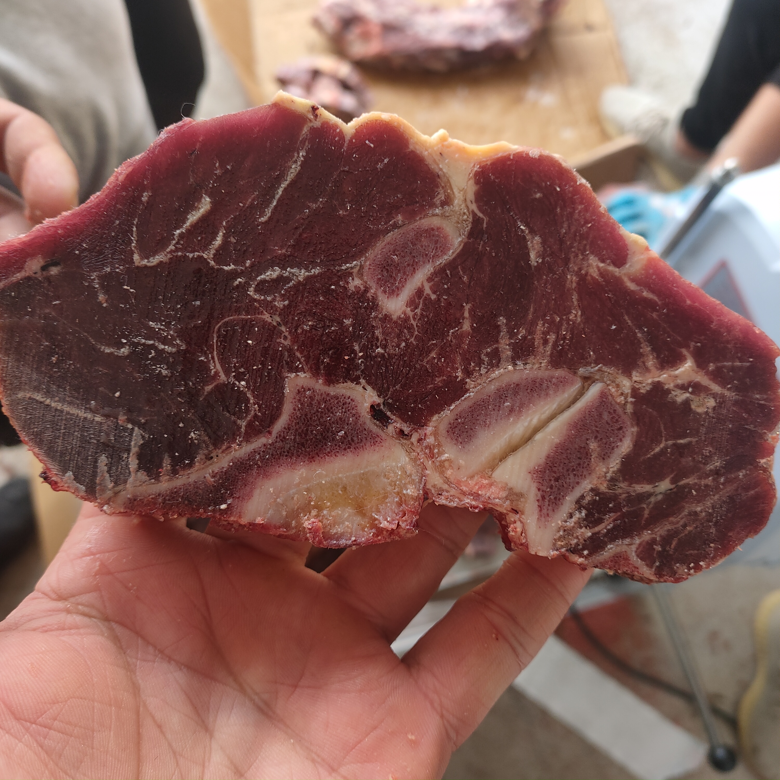 满肉款牛脖骨