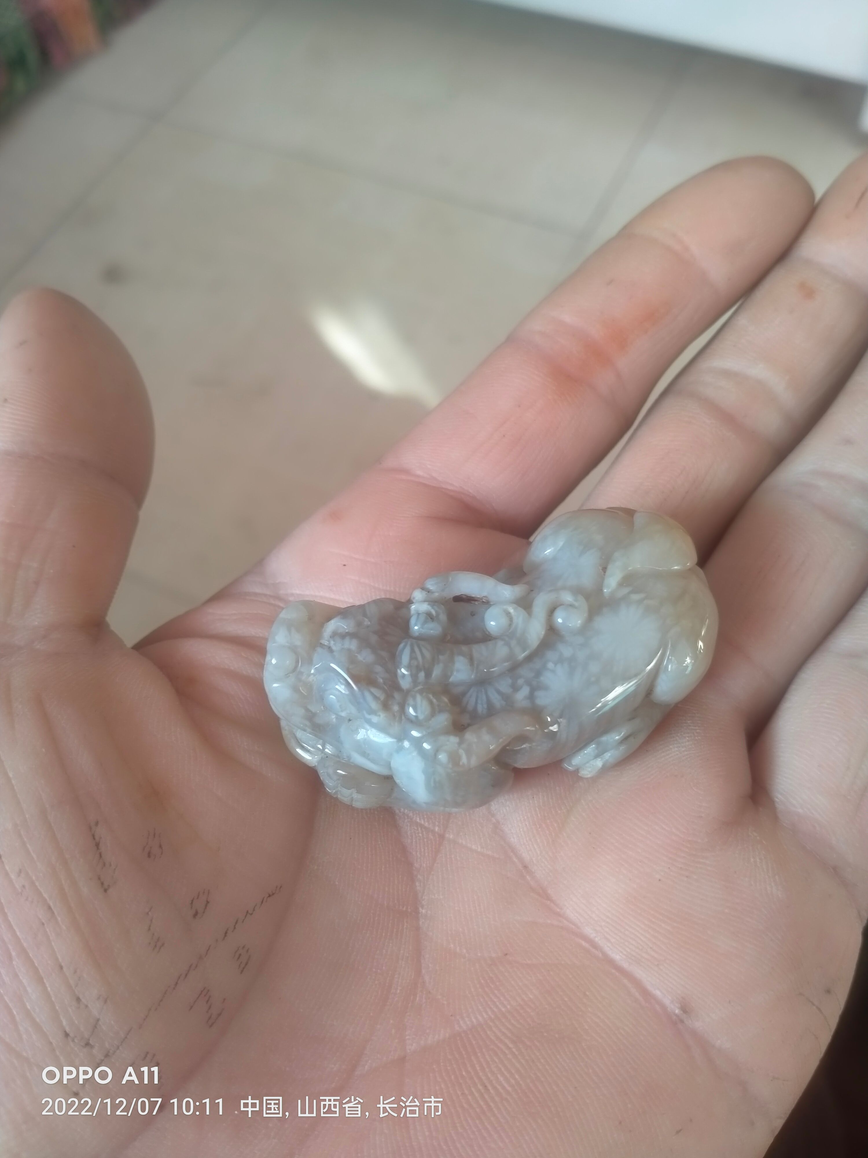 自己收藏的精品貔貅一枚，内部花纹和田玉籽料，不支持退货