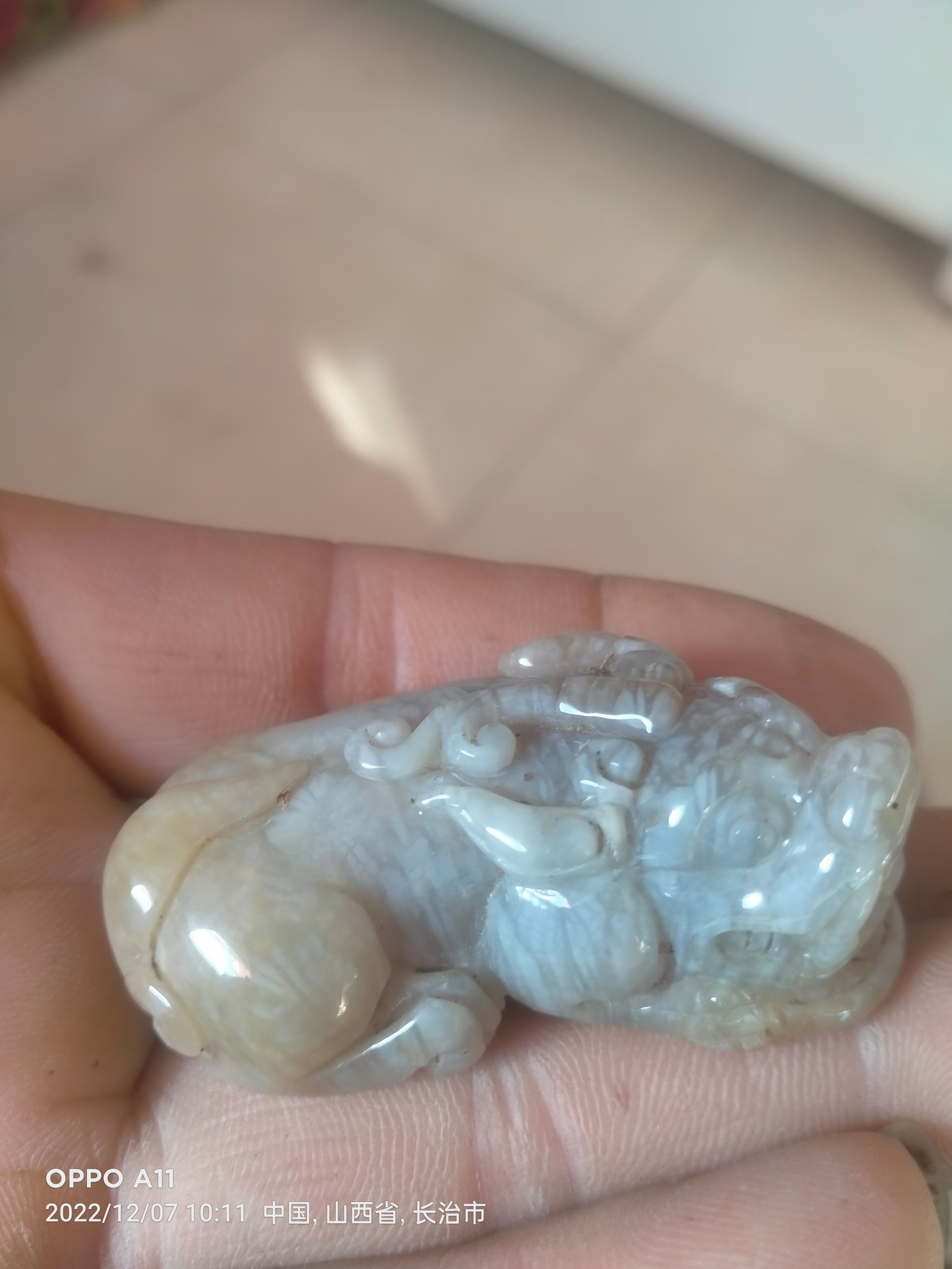 自己收藏的精品貔貅一枚，内部花纹和田玉籽料，不支持退货
