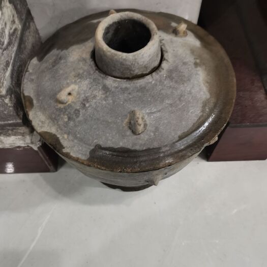 翼城县陶瓷火锅有年头了