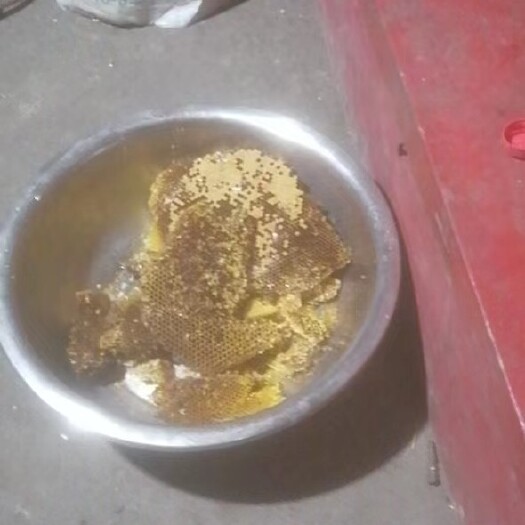 桂林土货土货，高山野生蜂蜜，，颜色正，味道纯！！