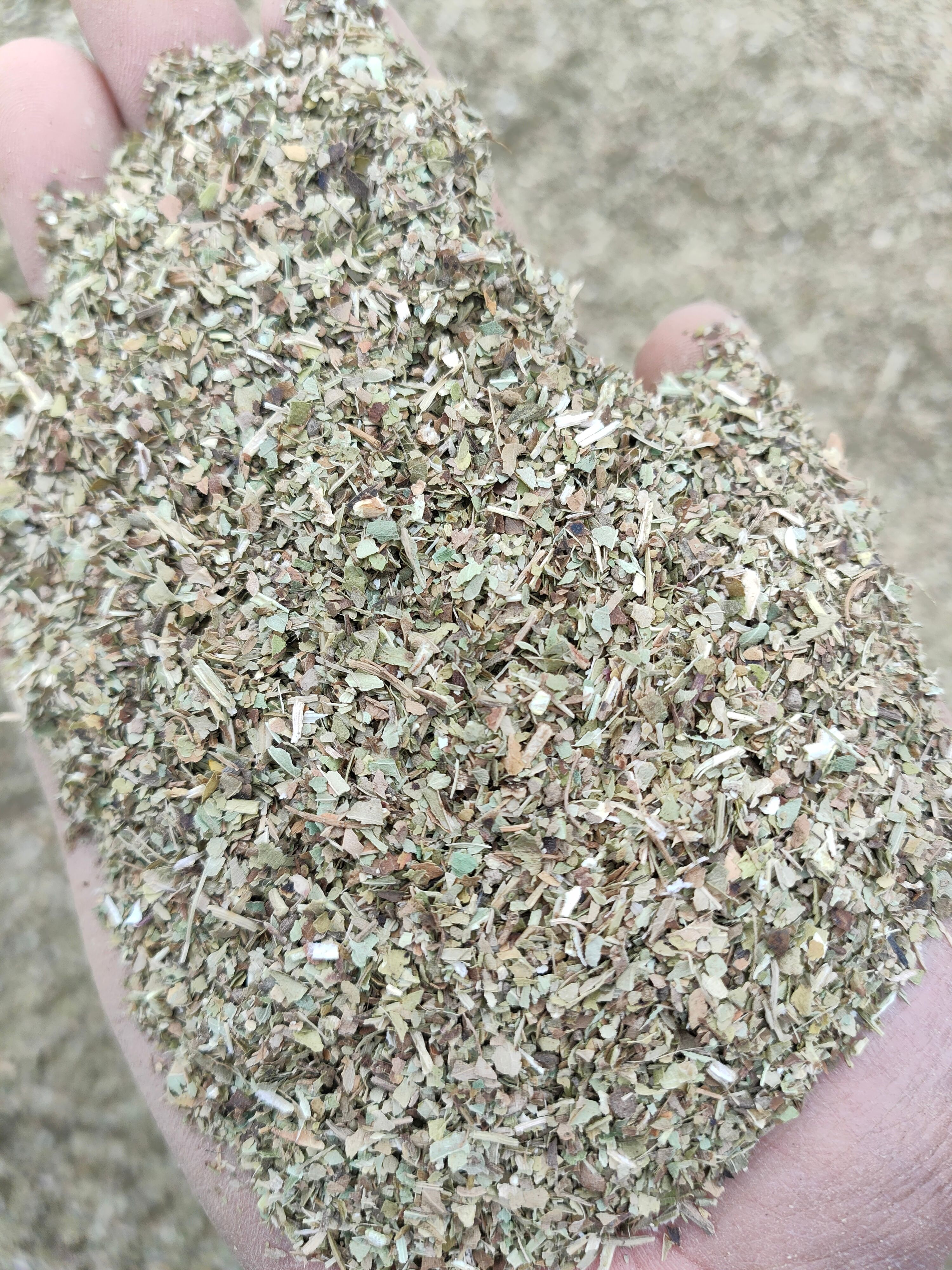 大量出售豆秸秆 豆秸粉 花生秧粉 花生秧叶粉