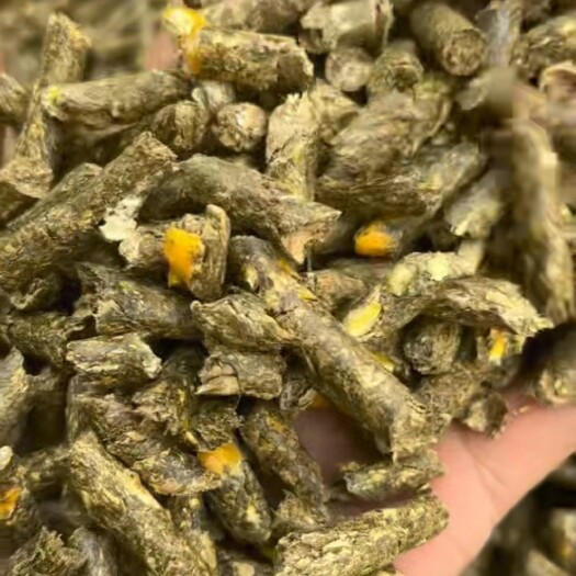 正阳县花生秧熟化颗粒，牛马羊好饲料，需要的老板联系