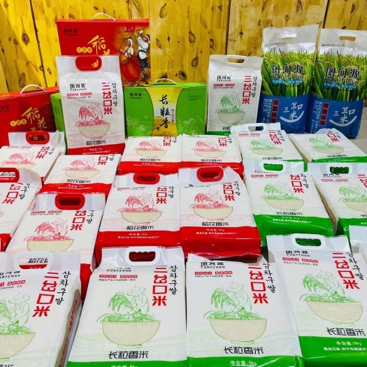 中俄边境好大米，瑚布图河水灌溉