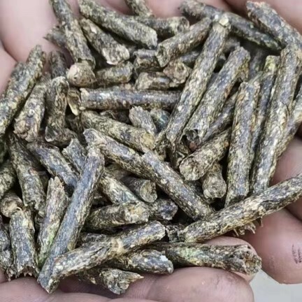 正阳县低价花生秧颗粒 养殖场专用 高温熟化 喂食方便牛羊马驴养殖