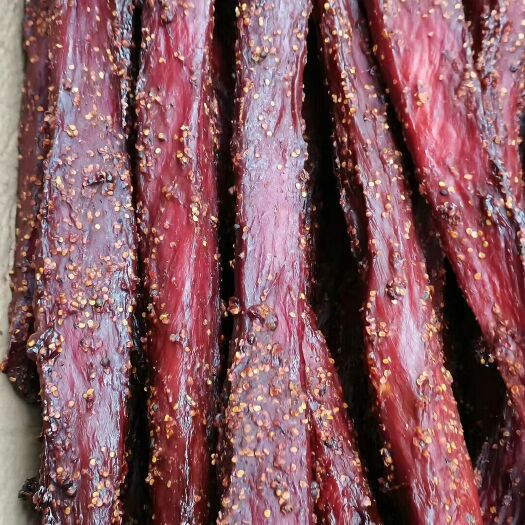 里脊肉     地摊，展销商品