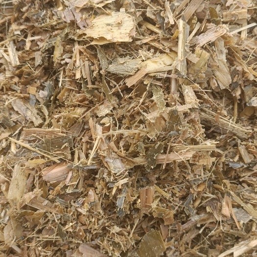 襄樊大量供应牛羊玉米青储饲料，经发酵酒香味扑鼻，质量保证