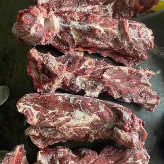 中牟县乌拉圭310厂牛脖骨，肉多，价格便宜