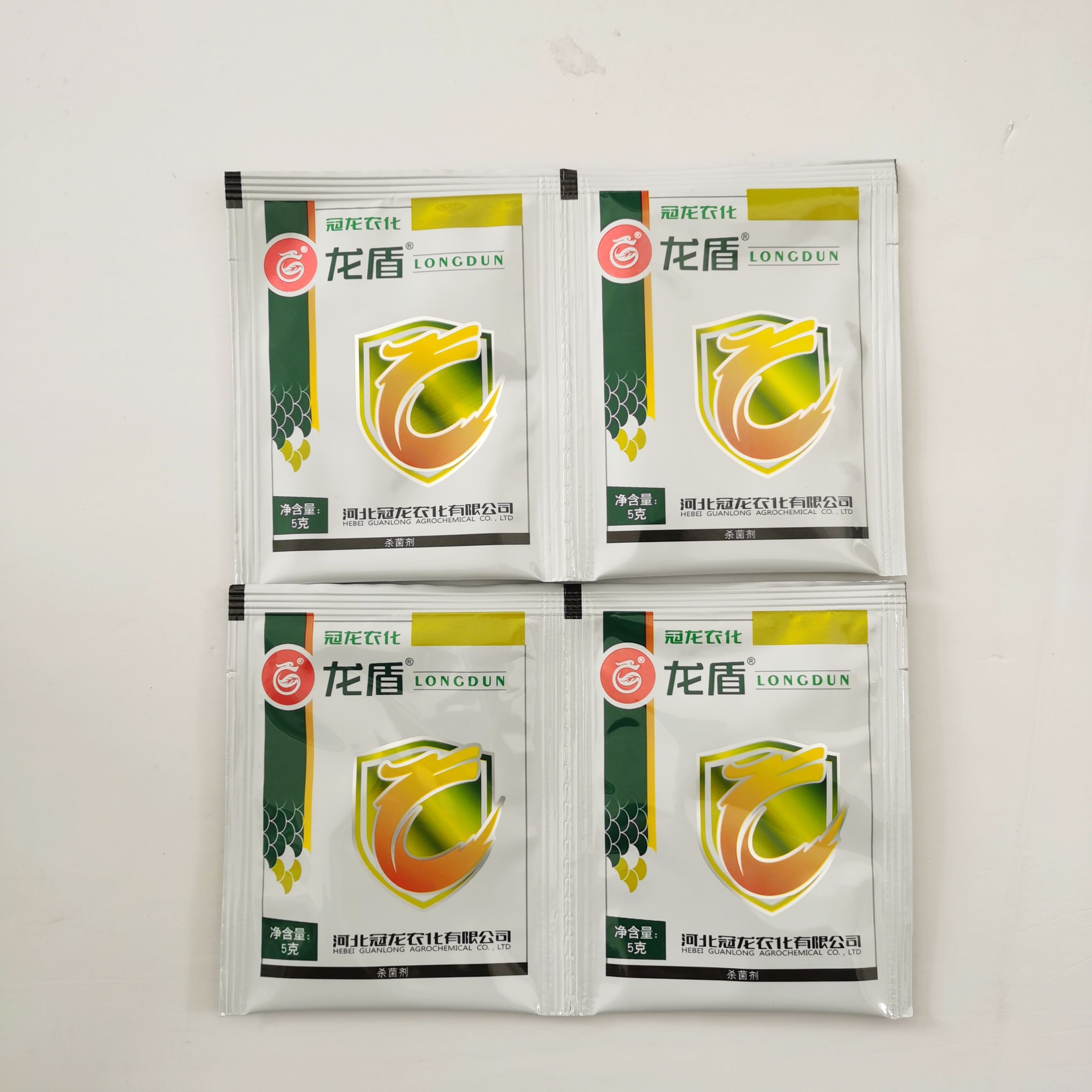 冠龙农化龙盾60％醚菌酯植物花卉月季黑斑白粉病锈病农药杀菌剂