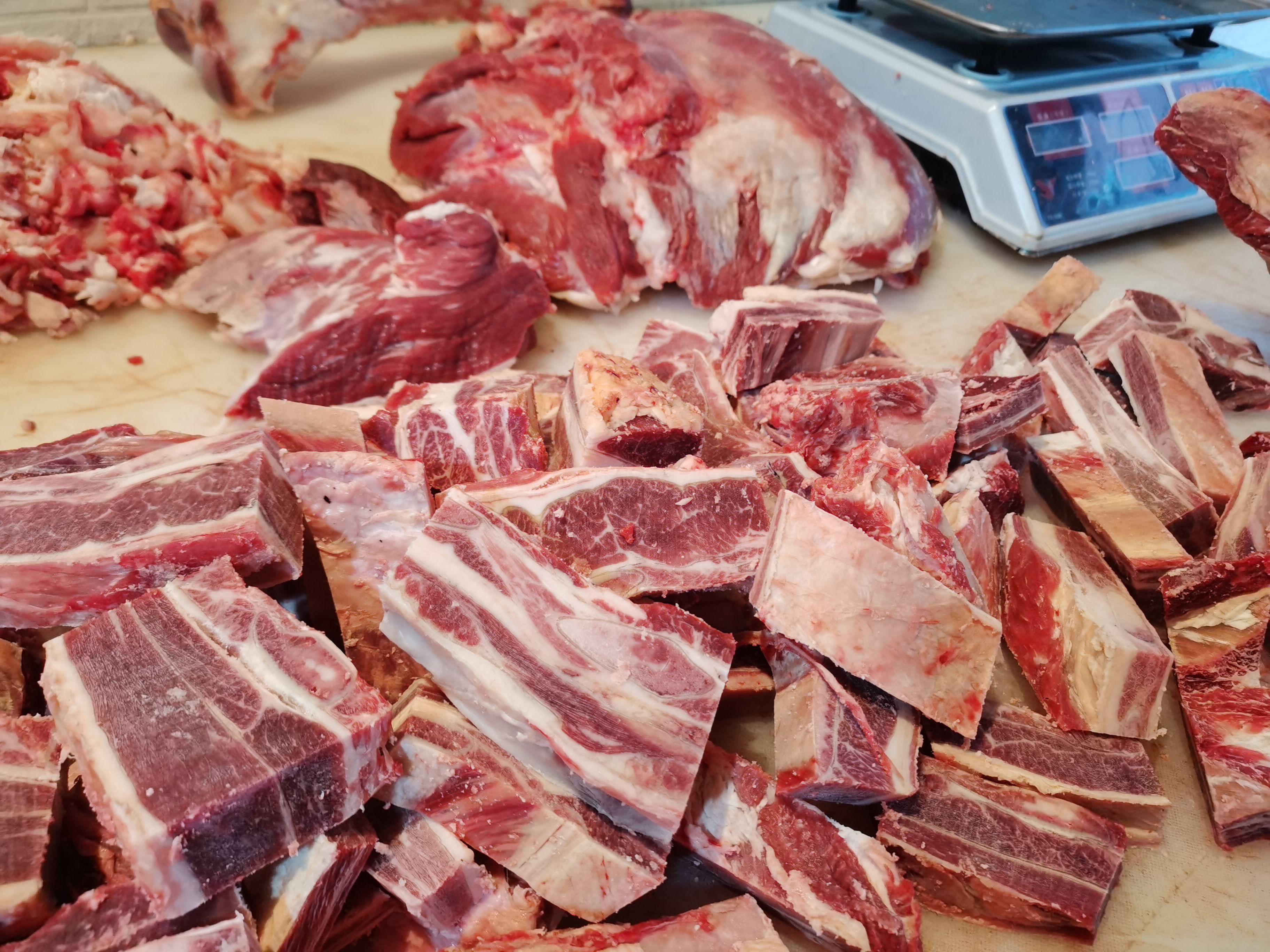 清真新鲜纯干肉 牛肉 上脑 腰板 牛前后腿 牛排  牛腱子