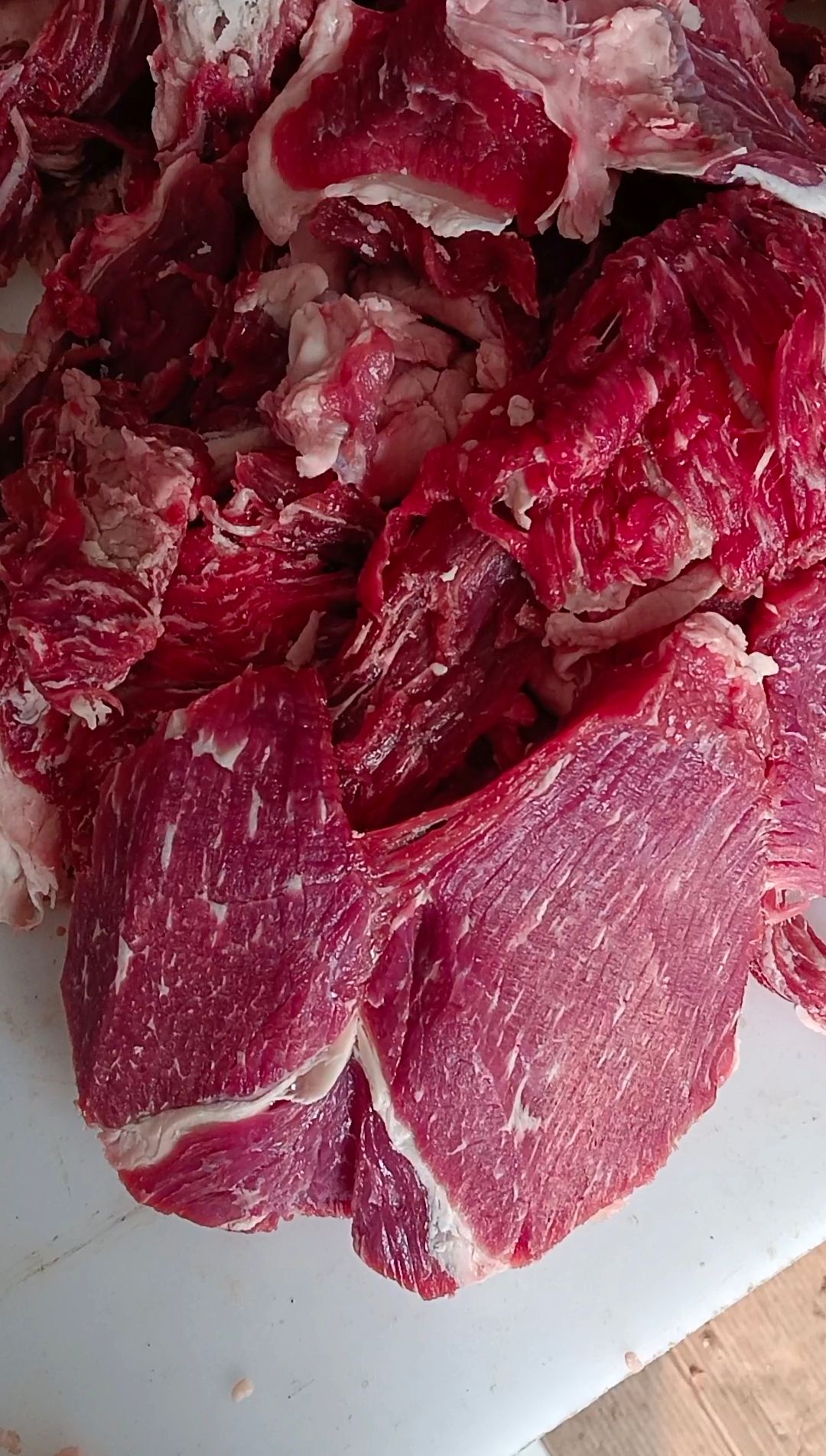 纯干牛碎肉国产瘦度高酒店饭馆炖肉专用质量好大量批发