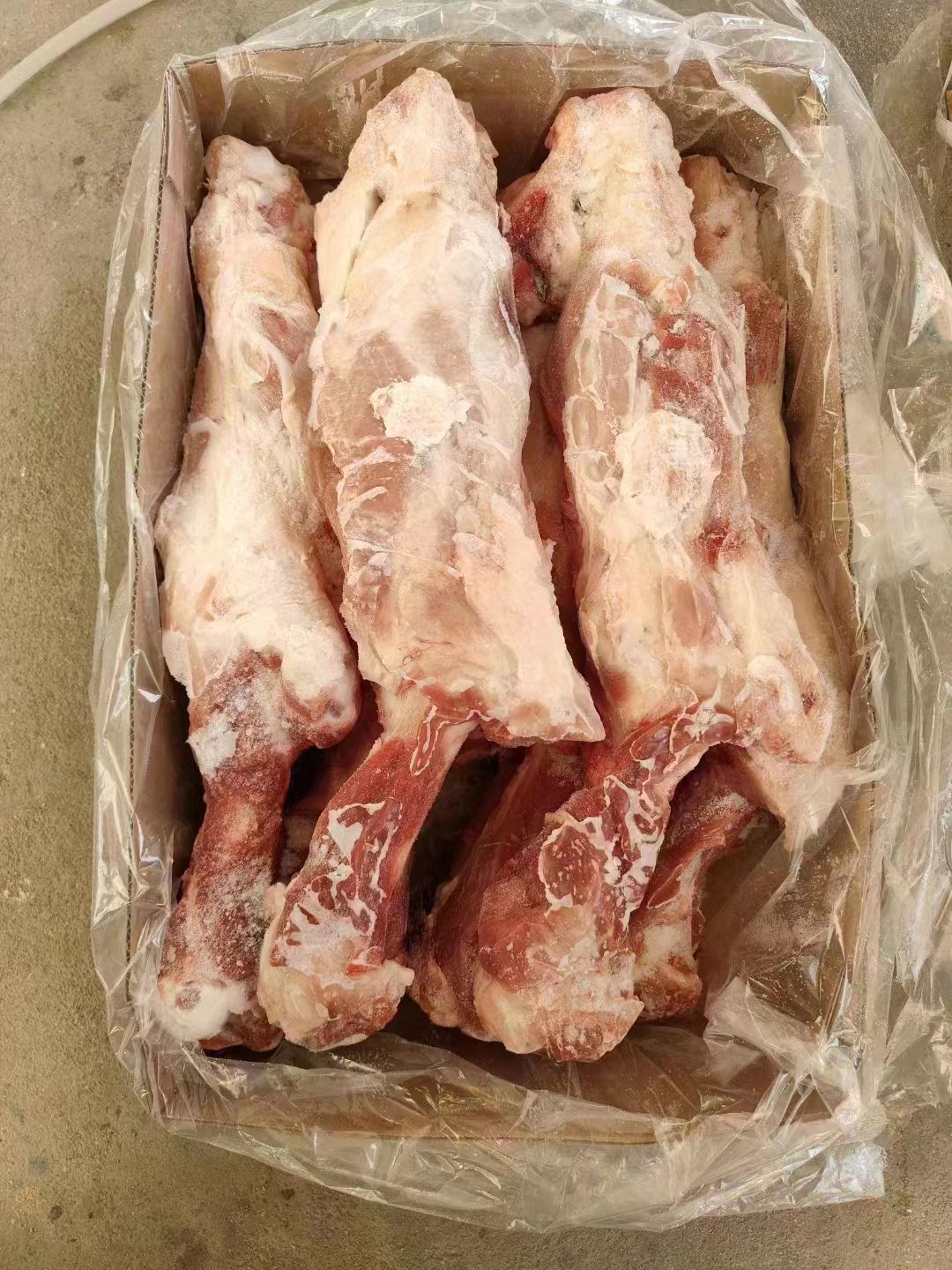 肥猪带腱子肉后腿骨新货