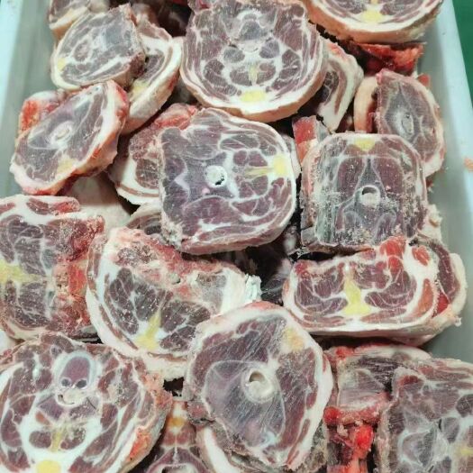 河间市羔羊肉脖，满满都是肉，一手货源，欢迎新老客户咨询下单。