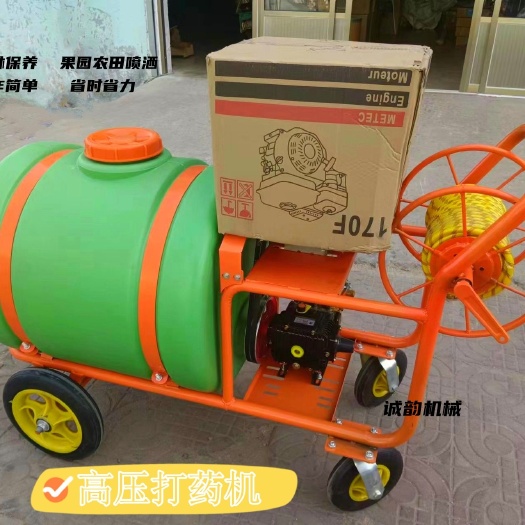 曲阜市農(nóng)用手推式打藥機(jī) 汽油動(dòng)力/電動(dòng)160升果樹(shù)噴藥