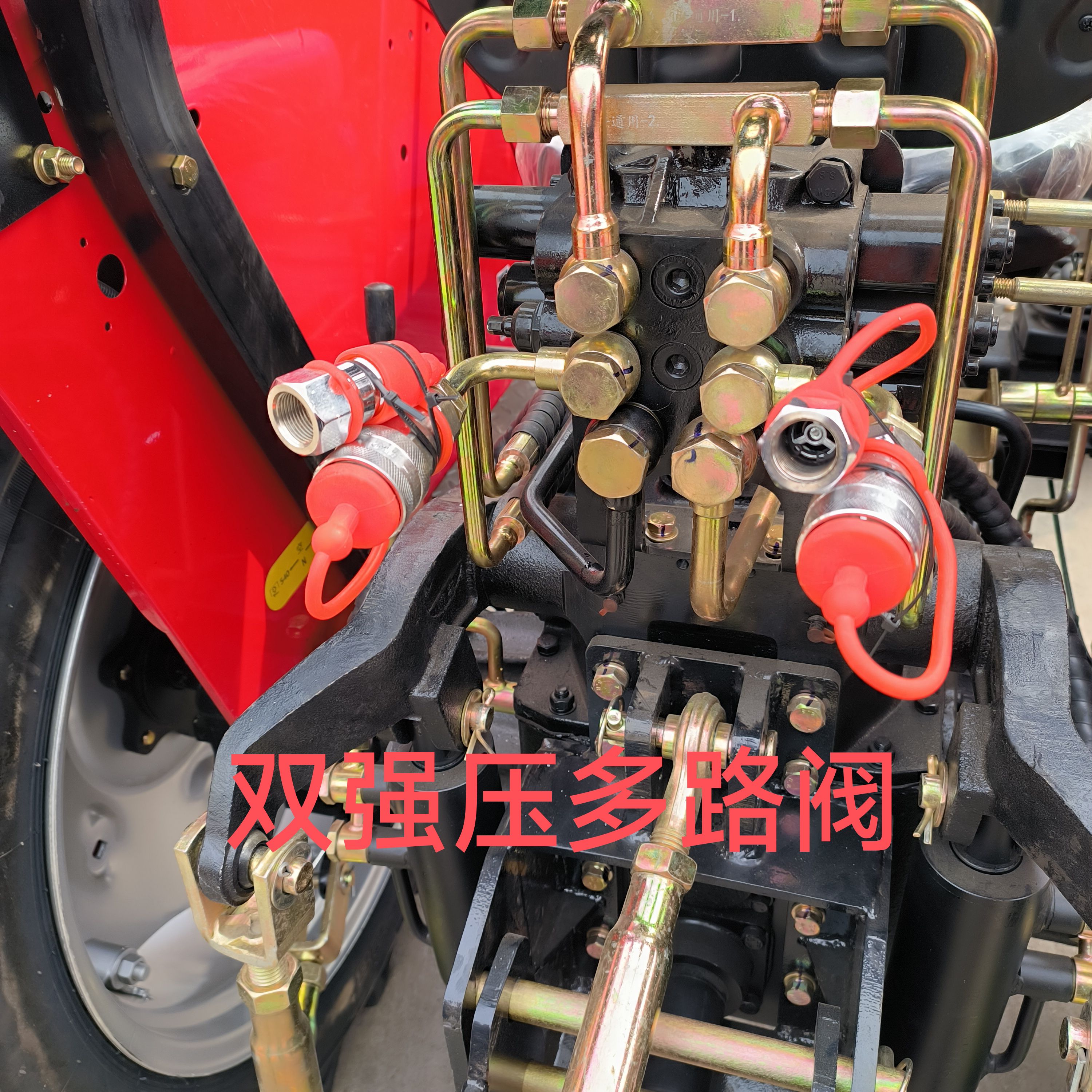 新款轮式804拖拉机农用四驱旋耕机多功能耕地机一机多用