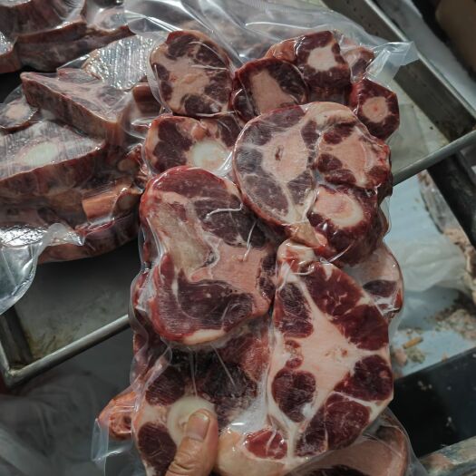 阳信县国产牛尾  腹肉条  胸口油  牛碎肉厂家直销需要的联系