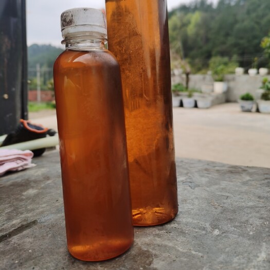 凤冈县熟桐油，干燥快、比重轻、光泽度好、附着力强、耐热、耐酸、耐碱