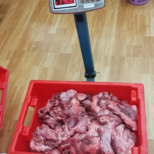 凌云县猪副产品，连肝肉，隔心肉。隔山肉。
