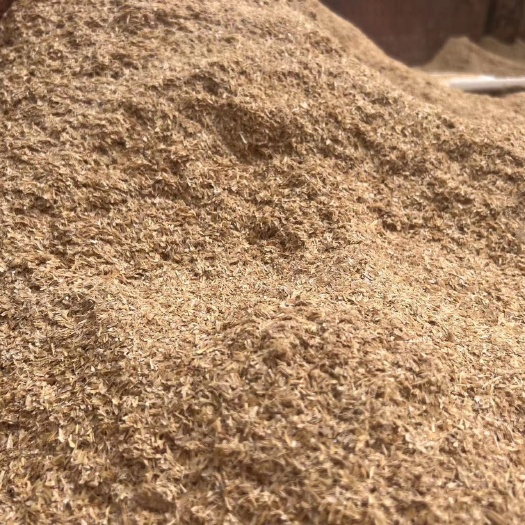 寻甸县牛羊草料，麦糠，草料