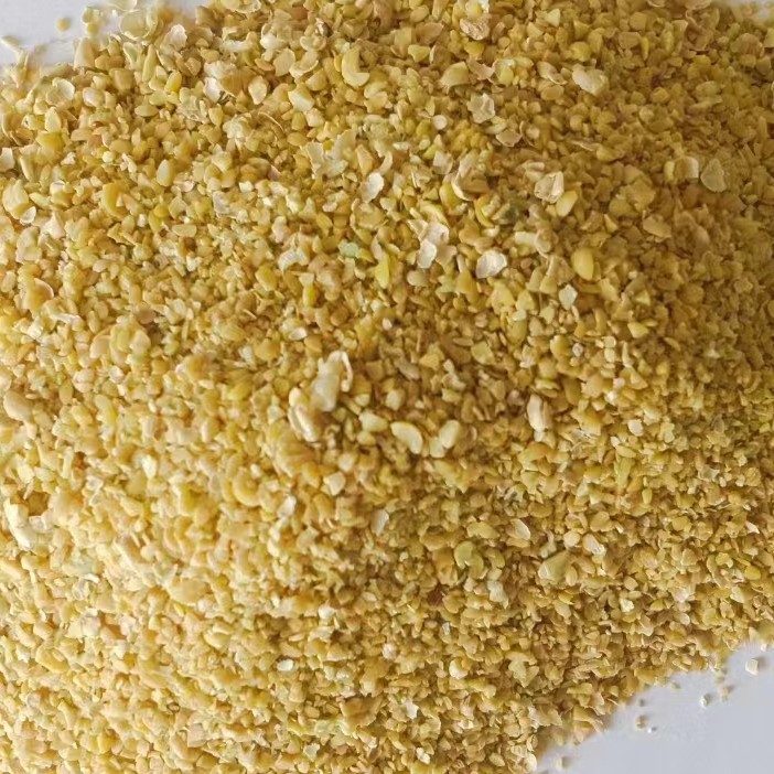 碎黄豆，大豆，豆瓣，豆萁，养殖饲料原料，上地肥料，产地直发。