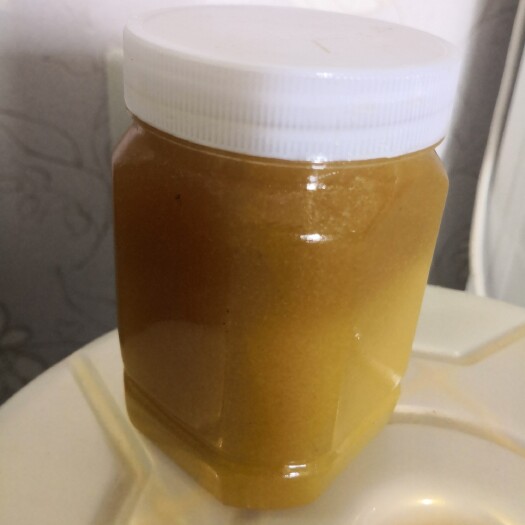奉节海拔一千米的高山农家蜂蜜，采百花，货真价实。