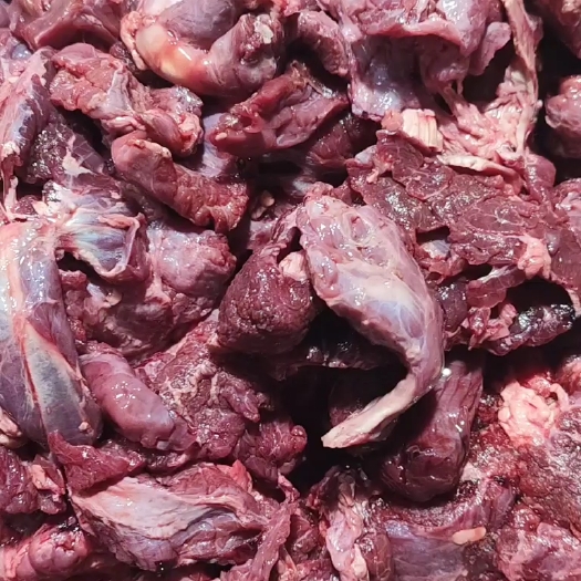 牛肉 纯干牛碎肉，铃铛肉，牛脸肉，无油无调理。
