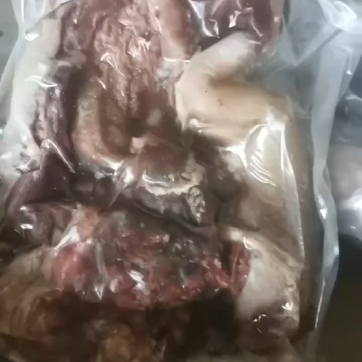 商河县全熟牛头肉，去油，去骨，去淋巴，火烧毛，水退毛，均有现货
