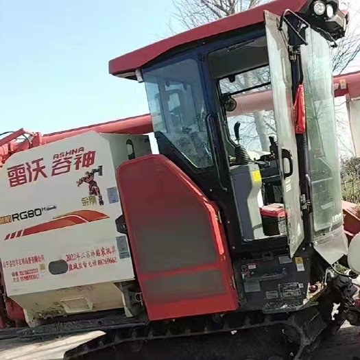阜宁县2022年4月出厂雷沃谷神履带式全联合收割机，配置高，九成新